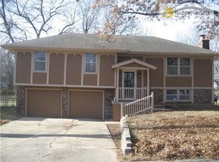 13222 Lowell Ave, Grandview, MO 64030