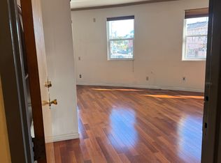 201 7th St #201, Oakland, CA 94607