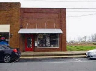 117 S Chatham Ave, Siler City, NC 27344