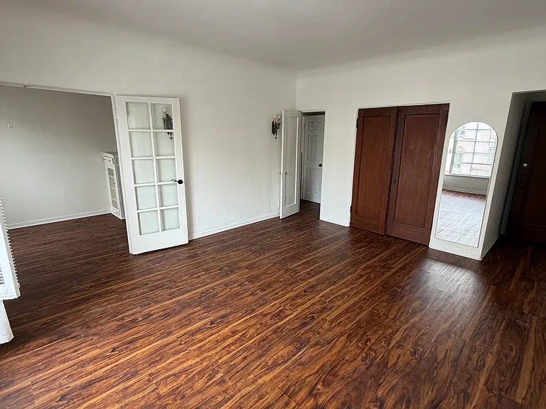 1111 4th St #201 — Photo 3