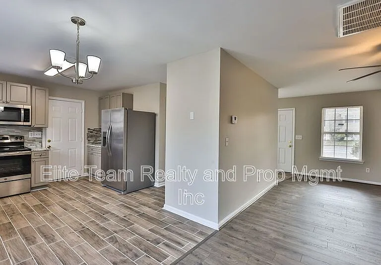 7109 Angela Marie Ct — Photo 8