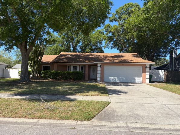 1416 E Spring Ridge Cir