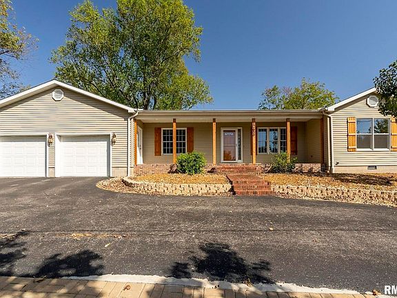 3rd image of 12656 N Shoreland Dr