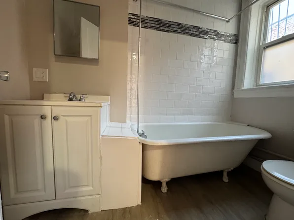 233 Fowler Avenue image 6 of 6