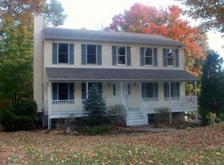 5 Bear Trl, Hewitt, NJ 07421