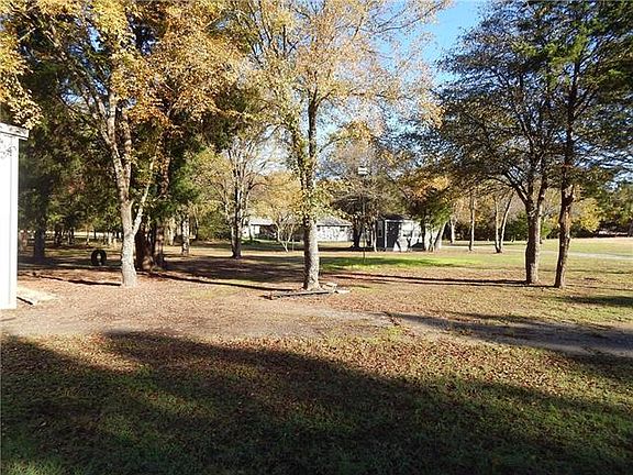 2nd image of 2357 County Road 4106