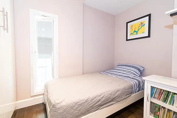 Sold by Douglas Elliman | media 12