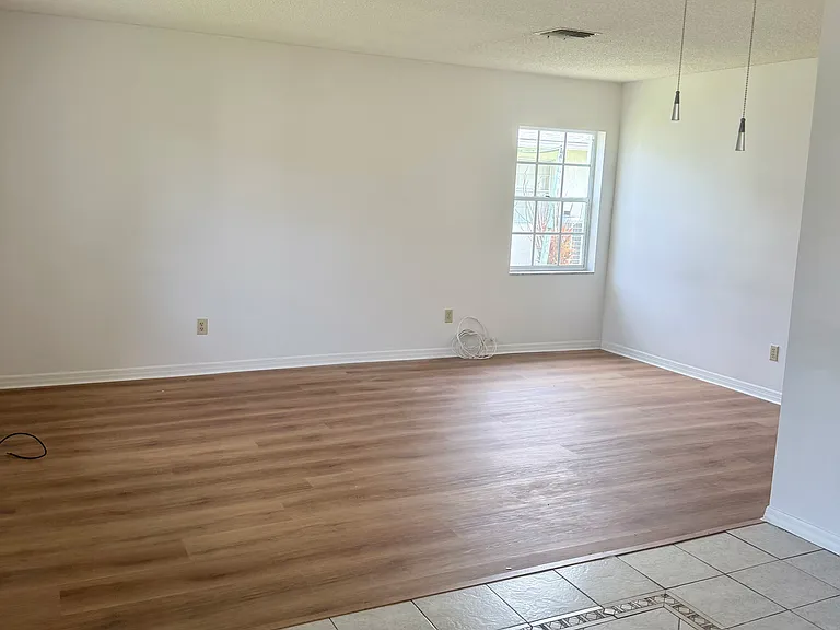 2316 Golfwood Rd — Photo 12
