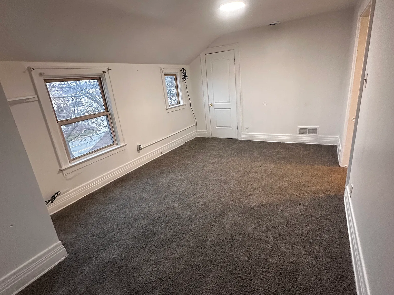 2 bed, 750 sqft, $1,100 — Photo 4