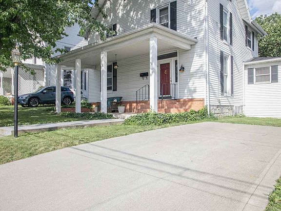 2nd image of 4 Shenandoah Ave