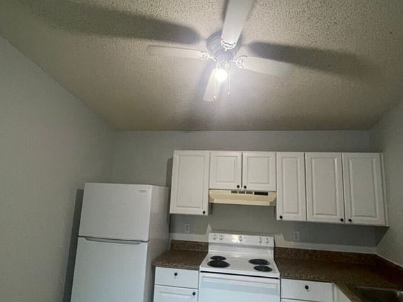 4th image of 6839 Tiki Ln #3