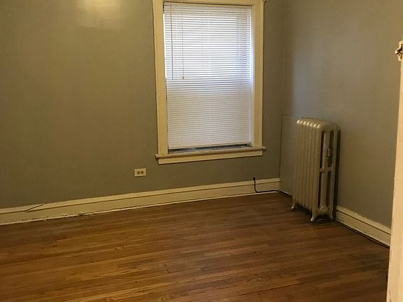 5th image of 8620 S Ingleside Ave APT 1S
