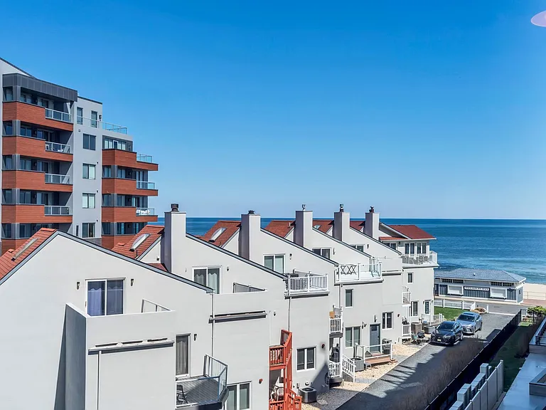 350 Ocean Ave #403 — Photo 23