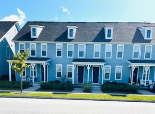 561 Blueway Ave, Summerville, SC 29486