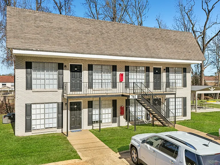 Dogwood Lane Apartments — Photo 7