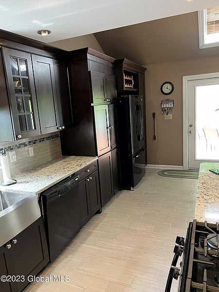 4th image of 96 Schermerhorn Road