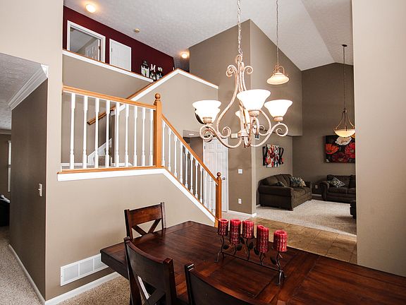 5th image of 5703 Greenfield Dr