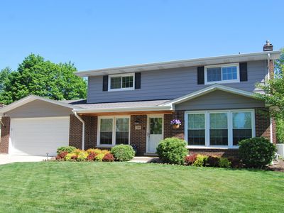 720 E Juniper Dr, Palatine, IL, 60074