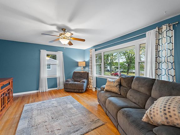 4th image of 5129 Camden Rd