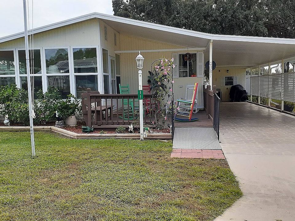 1st image of 2381 Lakeside Dr