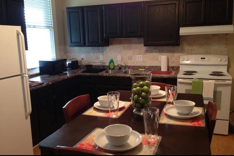 Great eat in kitchen