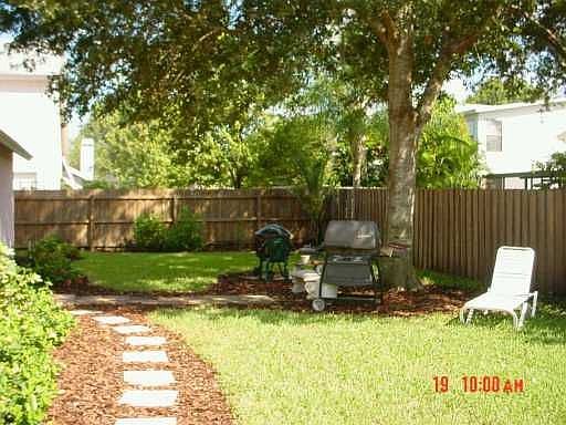 4th image of 8933 Bayaud Dr