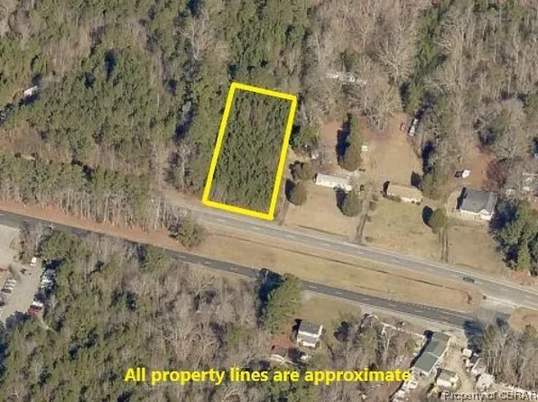 8096 Deodar Ln, Gloucester, VA 23061