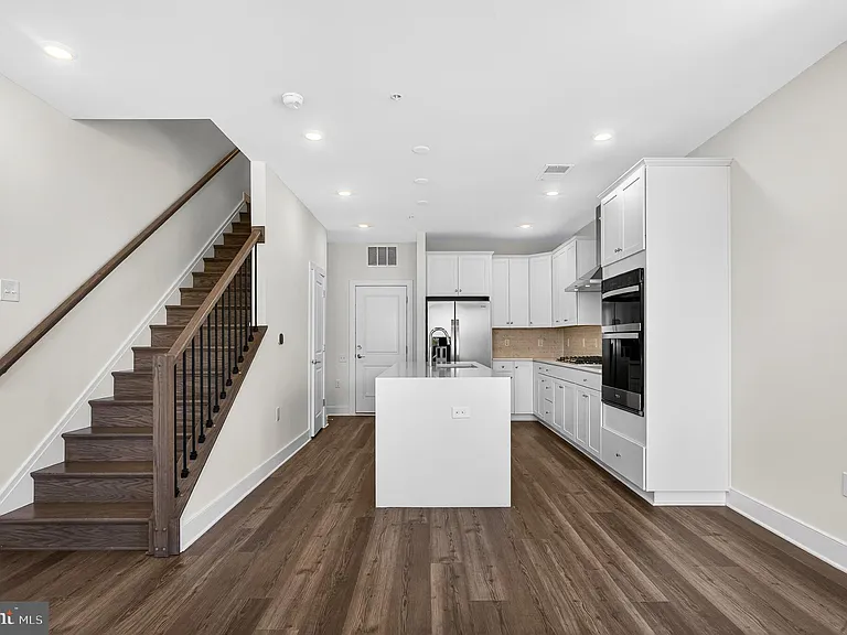 19808 Lavender Dust Sq — Photo 8