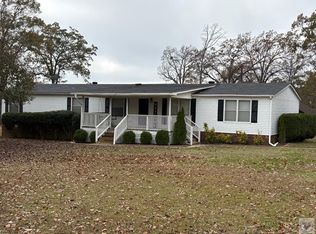 566 Stipp Rd, Texarkana, TX 75501