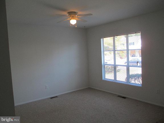 5th image of 6933 Park Ave