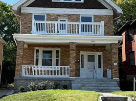 2025 Burnet Ave, Cincinnati, OH