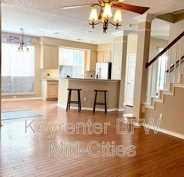 8702 Saddlehorn Dr — Photo 9