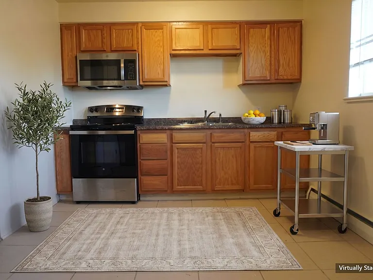 Available Now!! Free Pets & Utilities Included! Upgraded 3br Lakewood Apt With New Luxury Flooring — Photo 6
