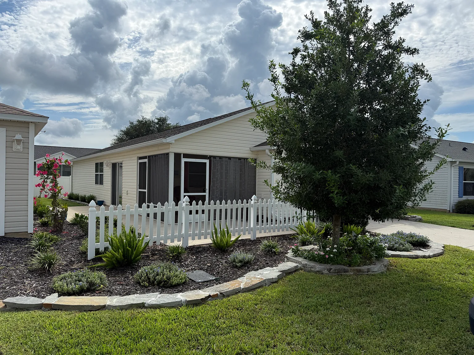 2 bed, 1188 sqft, $2,650 — Photo 2