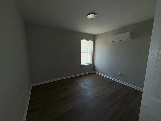 6097 E Adams St — Photo 12