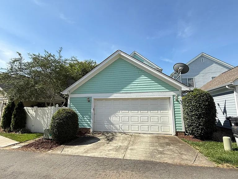 7030 Blakeney Greens Blvd — Photo 26
