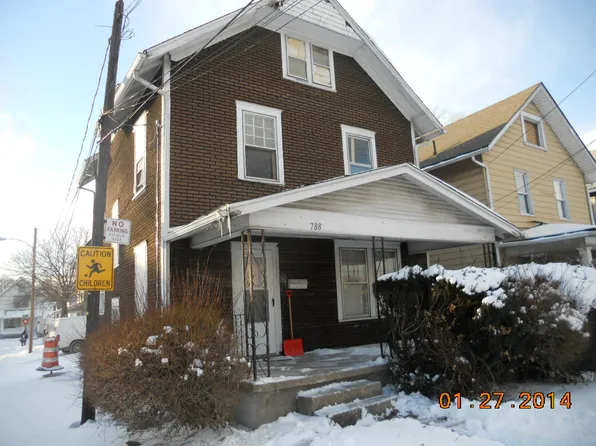 788 Brown St, Akron, OH 44311