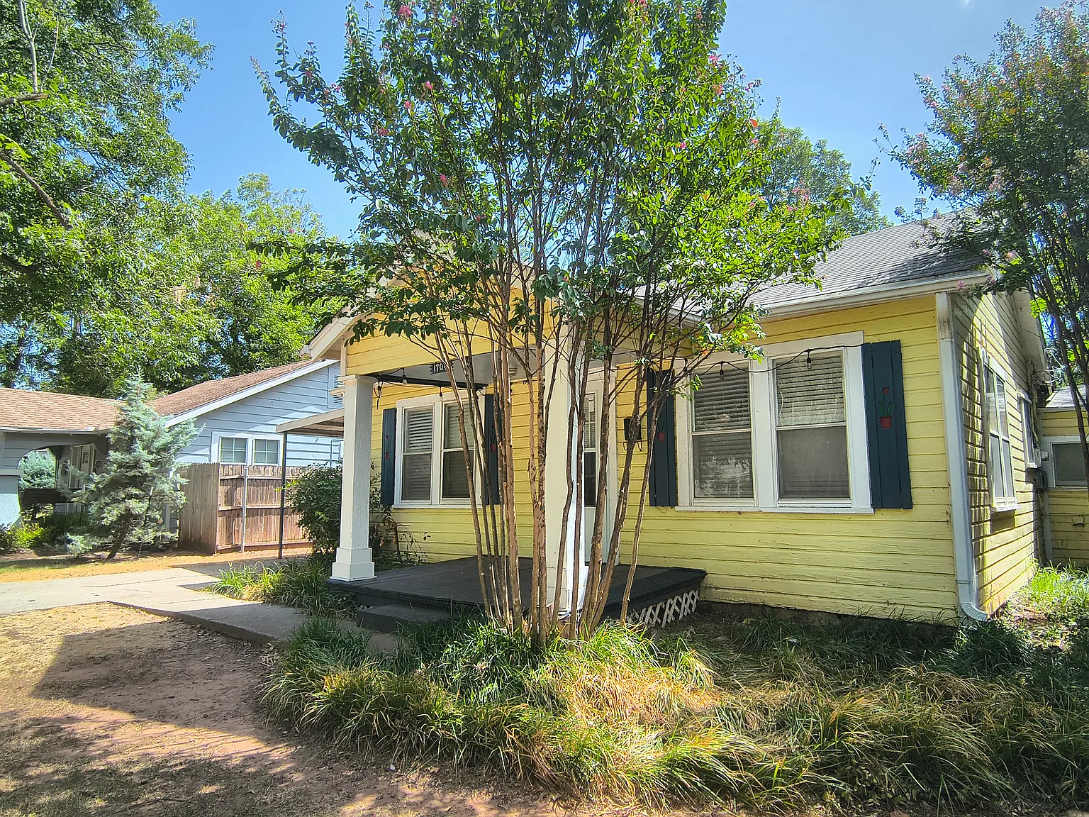 2 bed, 882 sqft, $1,300 — Photo 3