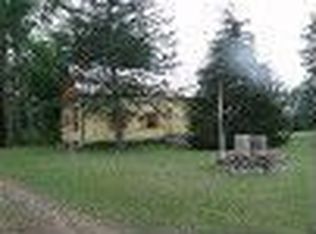 W8929 Airport Rd, Crivitz, WI 54114