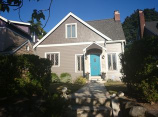 2563 27th Ave W, Seattle, WA 98199