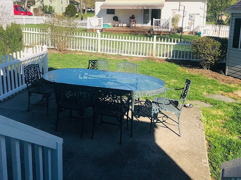 210 Alum Springs Rd — Photo 12