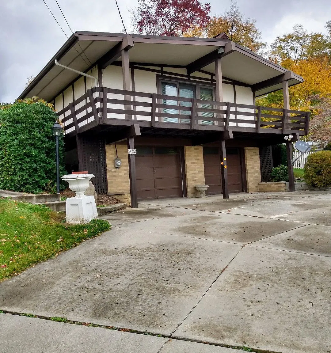 2 bed, $1,100 — Photo 2