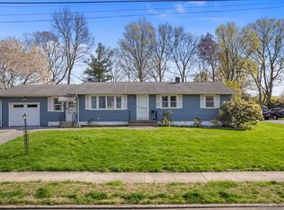 35 Ardmore Rd, Milford, CT 06461