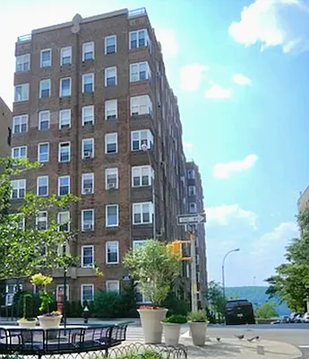250 Cabrini Boulevard