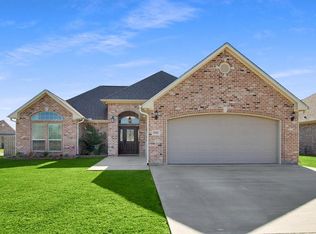 2747 Terrace Ave, Groves, TX 77619