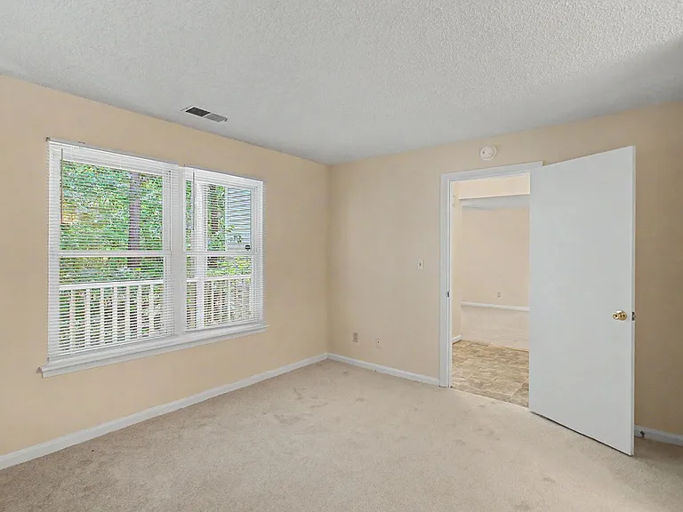 540 Pineland Cir #201 — Photo 8