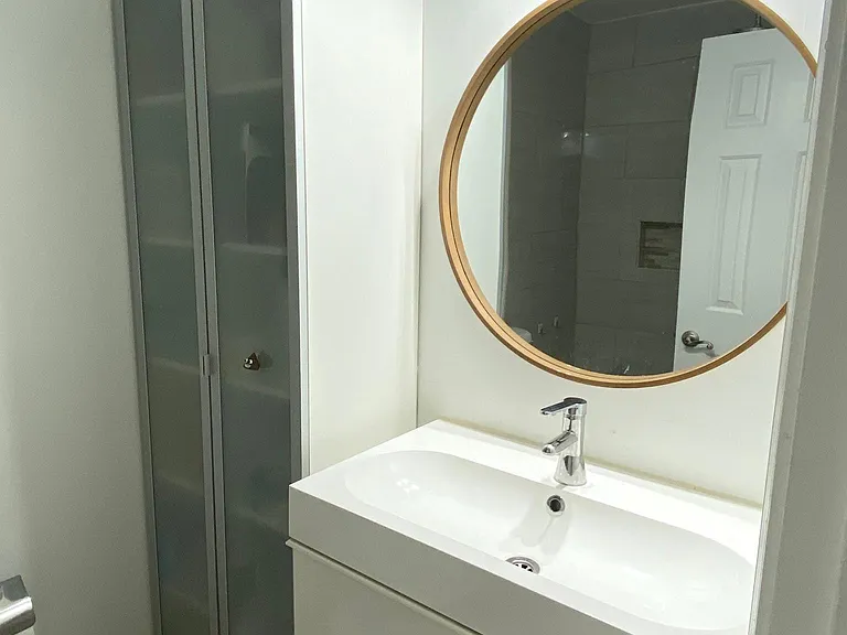 Second bathroom on upper level