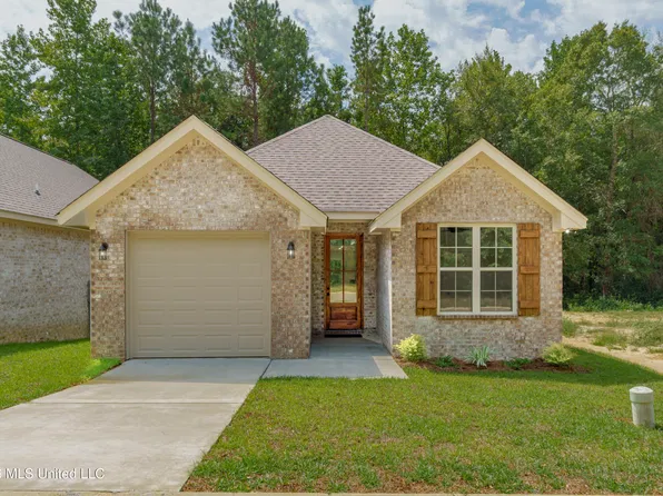 80 Riviera Dr, Hattiesburg, MS 39402