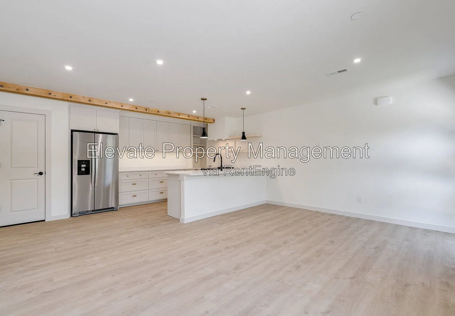 844 NW 43rd St — Photo 2