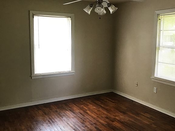 2nd image of 613 Gardenia St